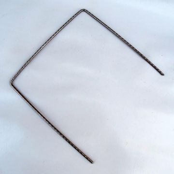 Graffetta in metallo per tessuto 20 x 20 x 20 cm - venduta in confezione da 20